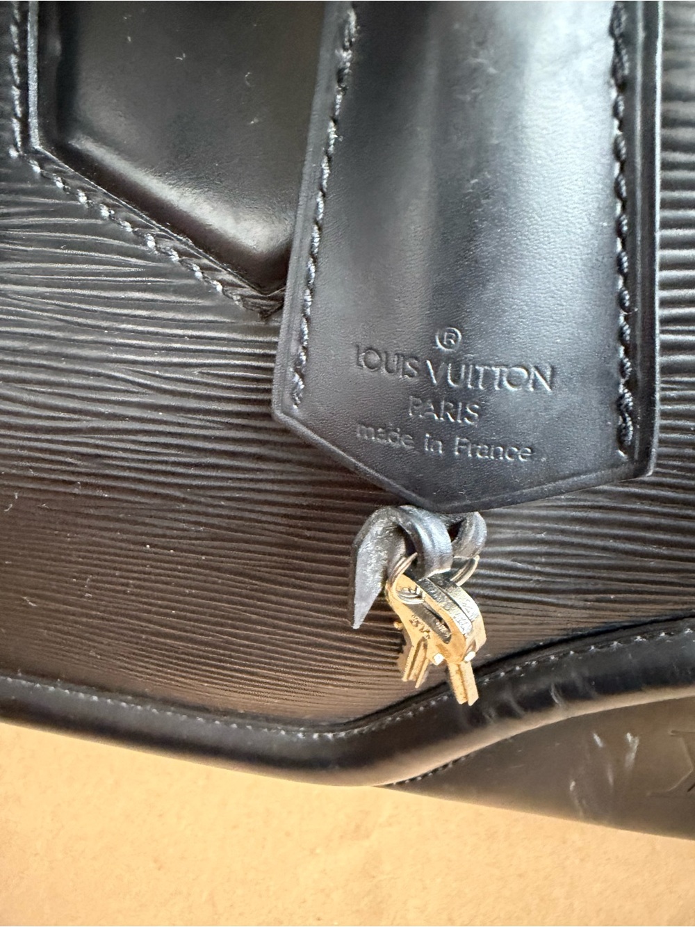 Louis Vuitton Montaigne GM Vintage Bag in Epi Leather - Picture 11 of 12